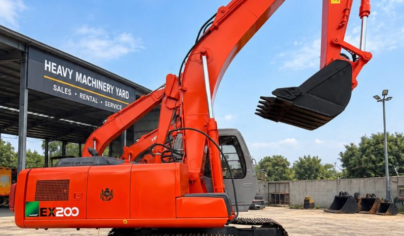 Used Hitachi EX200 excavator side view - MACHCORE