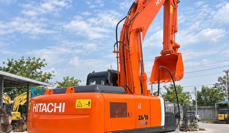 Used Hitachi ZX200-1 excavator for sale in Malaysia - MACHCORE