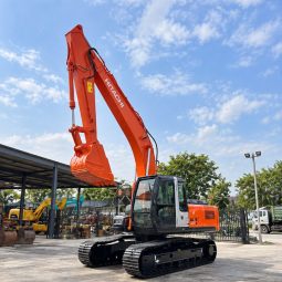 
										Used Hitachi ZX200-1 Excavator (20 Ton) for Sale in Malaysia full									