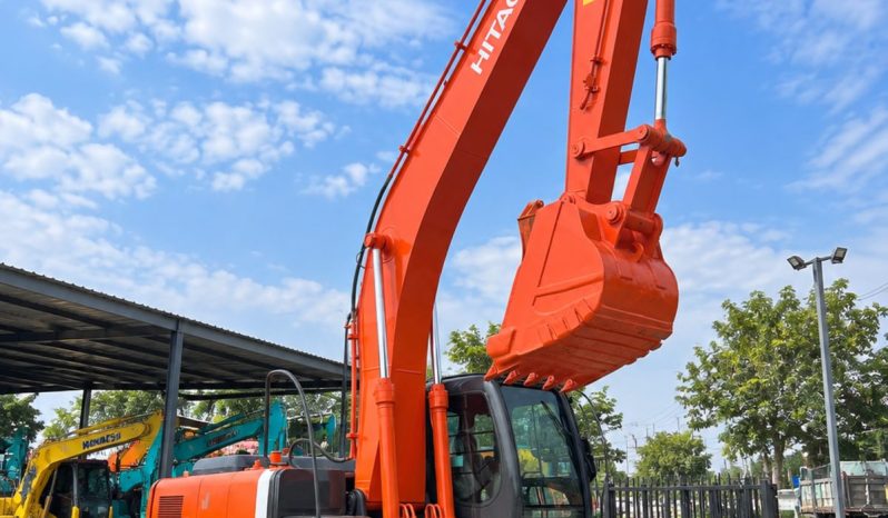 
								Used Hitachi ZX200-1 Excavator (20 Ton) for Sale in Malaysia full									