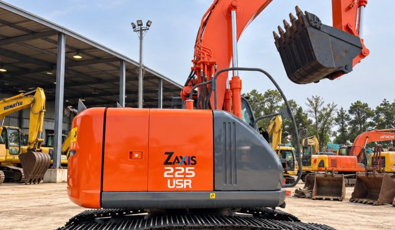 Used Hitachi ZX225USR excavator for sale in Malaysia - MACHCORE